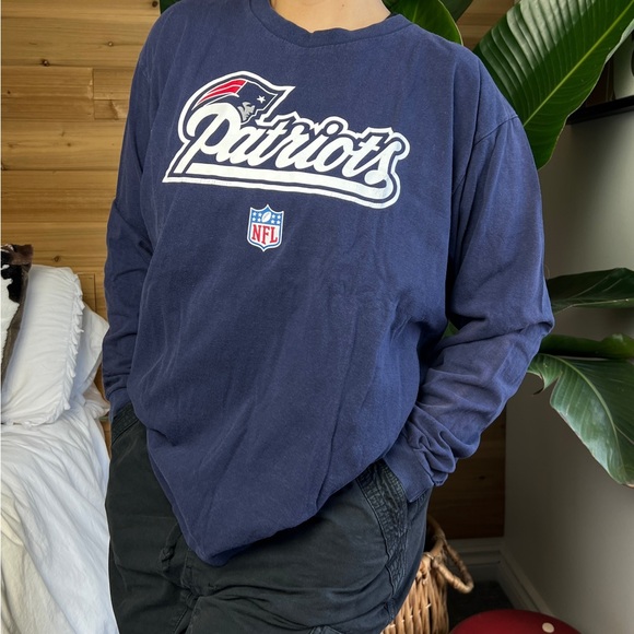 NFL Patriots Long Sleeve - Picture 2 of 2